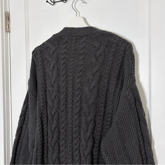 Quince 100% Organic Cotton Oversized Cable Cardigan size medium - Picture 5 of 13